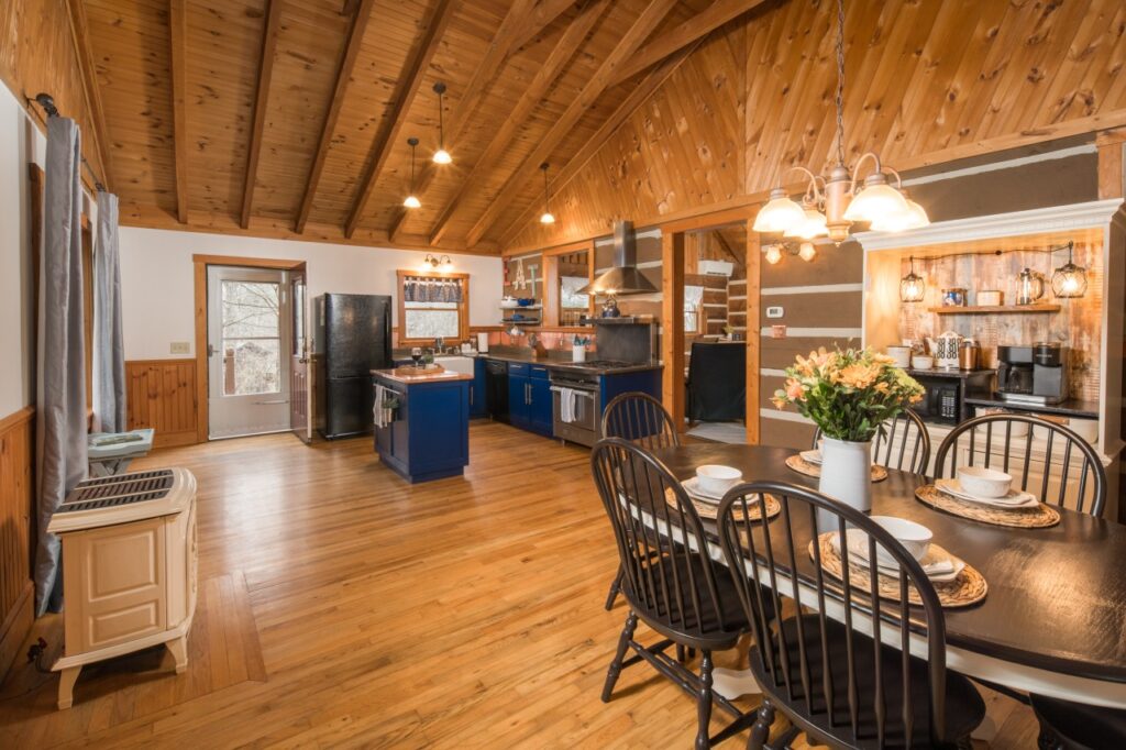 Tanglewood Cabin – Rustic and Peaceful - Kradel's Kabins