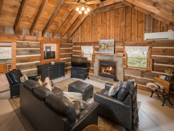 Living Room Log Cabin Tanglewood Kradel's Kabins